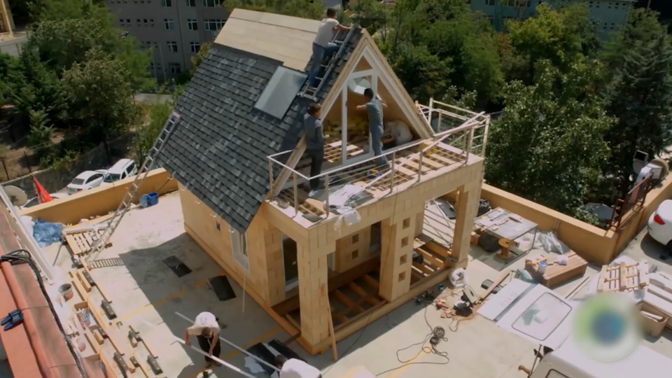 ФОТО: Кадр из программы "Как устроен мир", РЕН ТВ