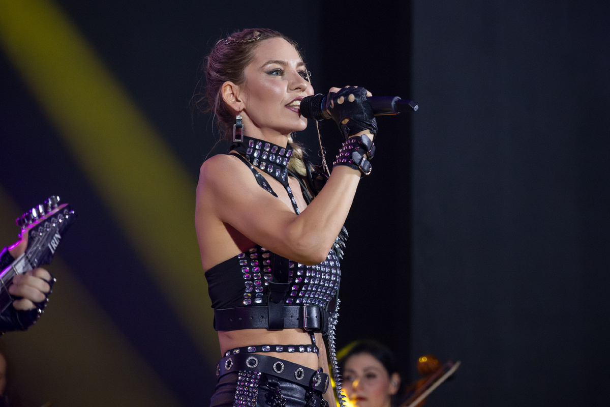 Певица Akvatoriya