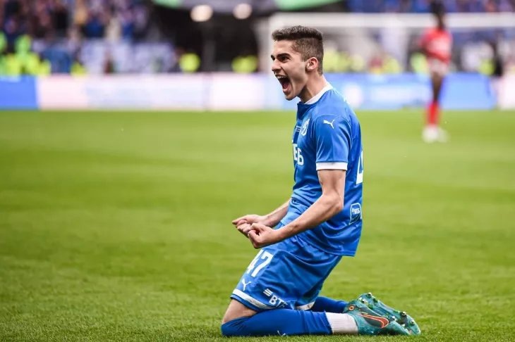    Спасти резервиста Арсена. Кому в РПЛ пригодится Захарян? Фото #1