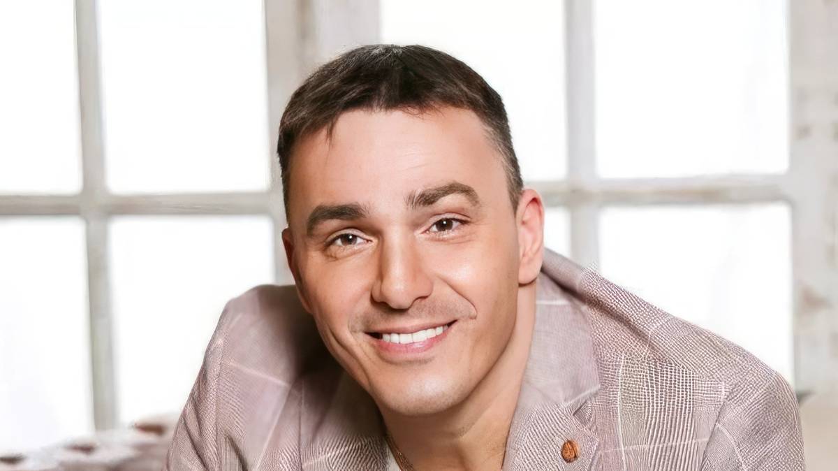 певец Кирилл Андреев из группы «Иванушки International»