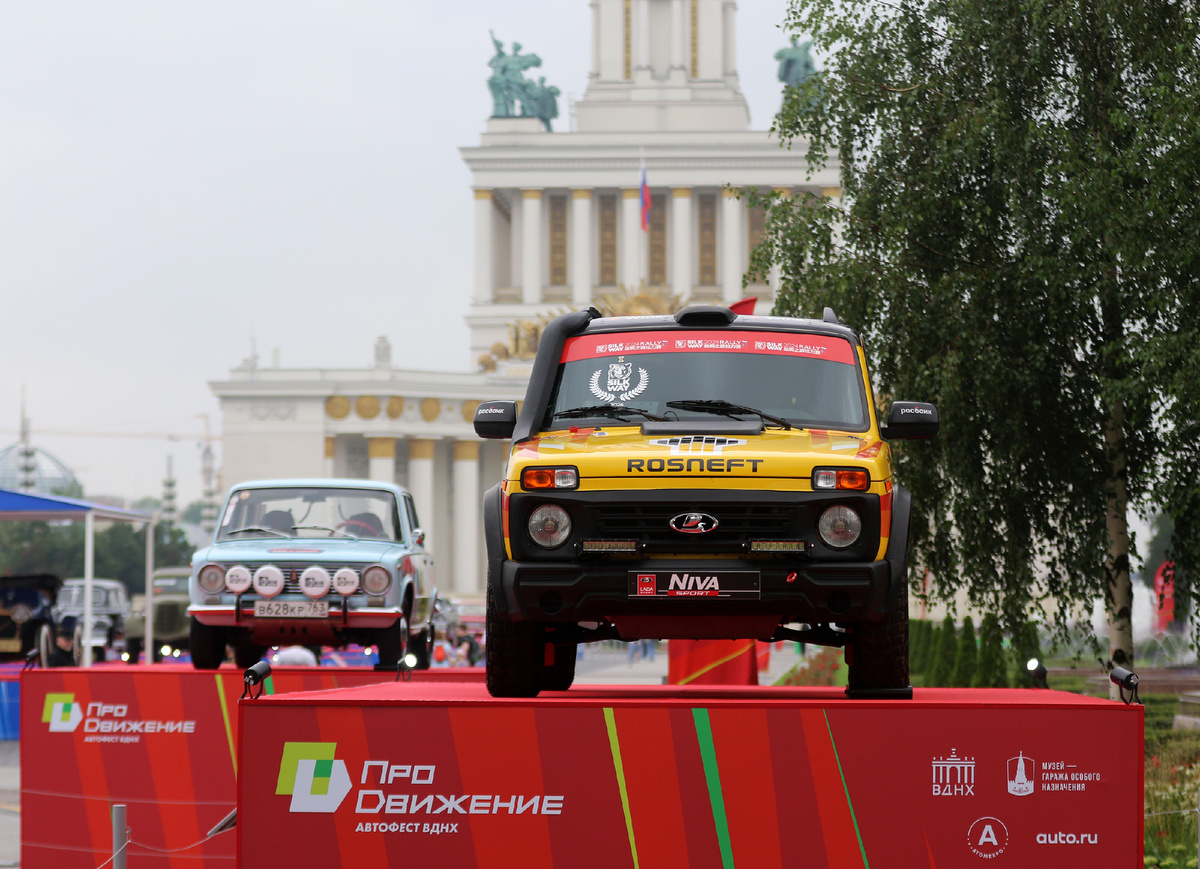 Lada NIVA Sport T2 - участник ралли Шелковый путь