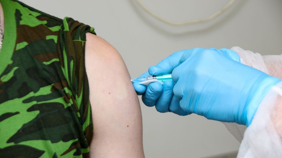    Вакцинация. Прививка. . Источник: Виталий Барабаш