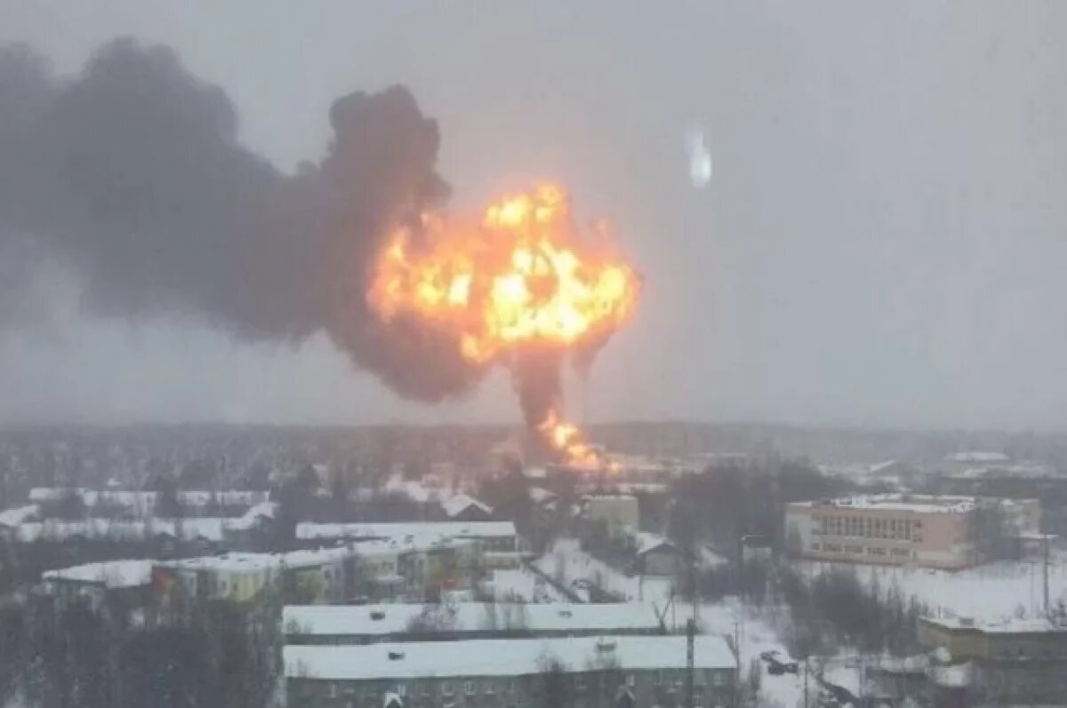    На АЗС под Сургутом взорвался бензовоз, пострадали 2 человека