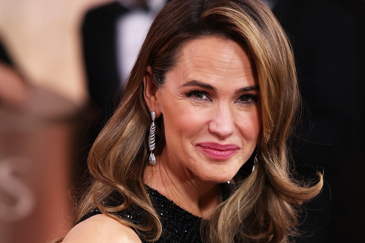     «Я должна была выжить»: Дженнифер Гарнер рассказала, как откусила кусок уха каскадера на съемках фильма