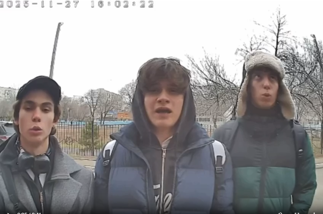    Домофонные звезды записали новую песню и провели первый квартирник: интервью с юными певцами из Оренбурга и их учителями