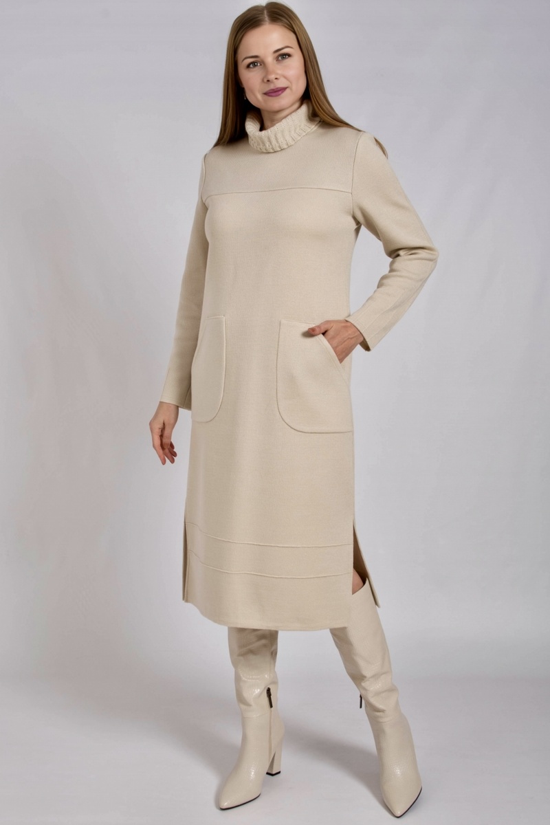 Платье вязаное