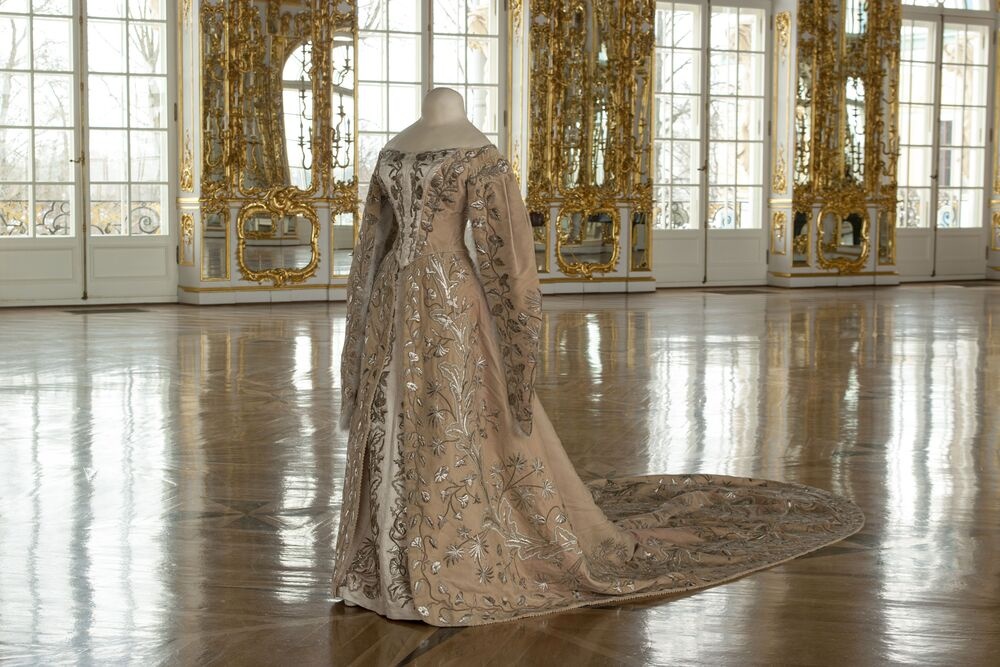    В Екатерининском дворце приступили к монтажу выставки "Северное солнце". / Пресс-служба ГМЗ "Царское Село"