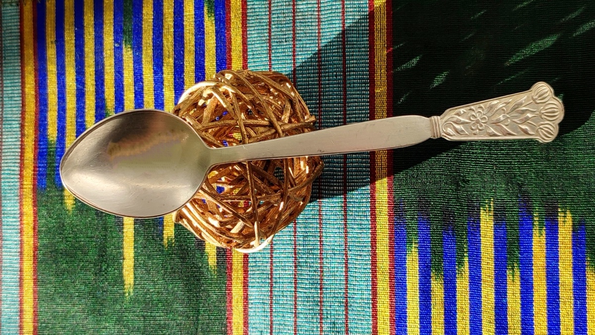 2. Ложка чайная "Букет цветов", Красносельская юф, 1967 г, 100 р