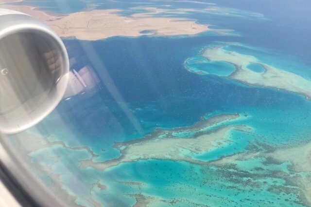    С воздуха Синай выглядит как оазис в пустыне. Фото: АиФ/ Наталия ТИХОМИРОВА