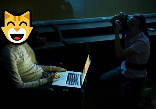  Фото из моего архива. Вот как раз на обучении в фотошколе, с той самой подругой.