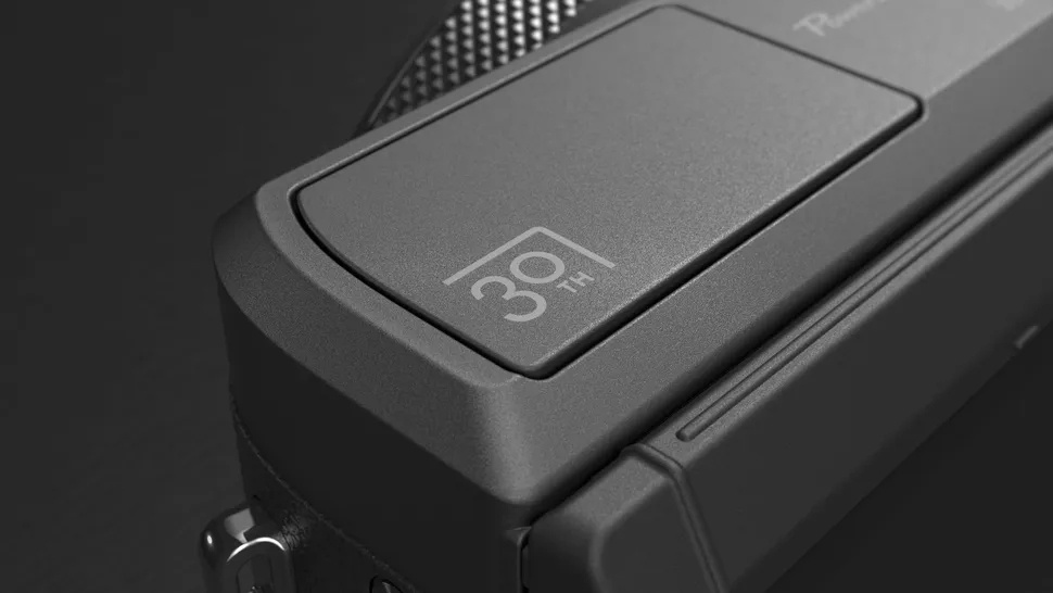    Canon выпустила юбилейную версию «мыльницы» G7 X Mark III