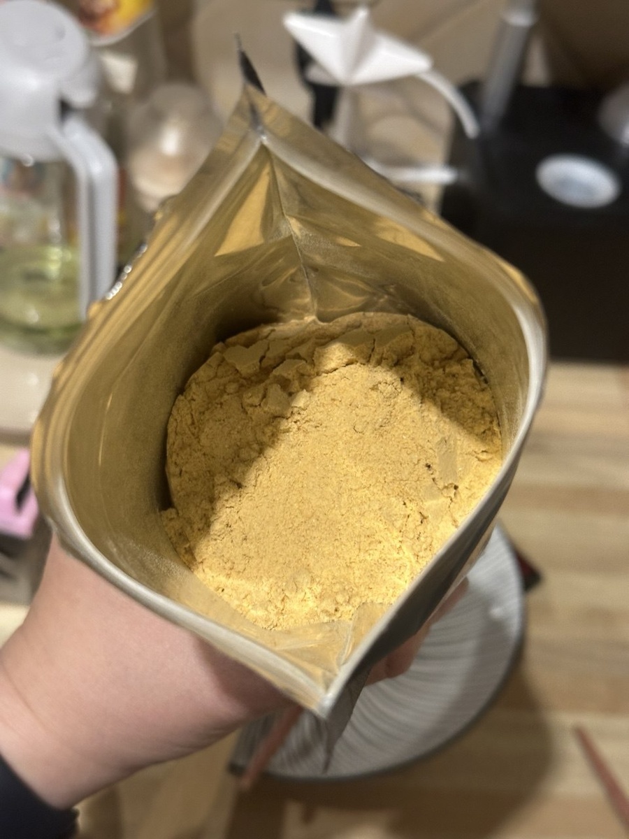 Так выглядит сама сухая смесь для приготовления веганского Mac&Cheese