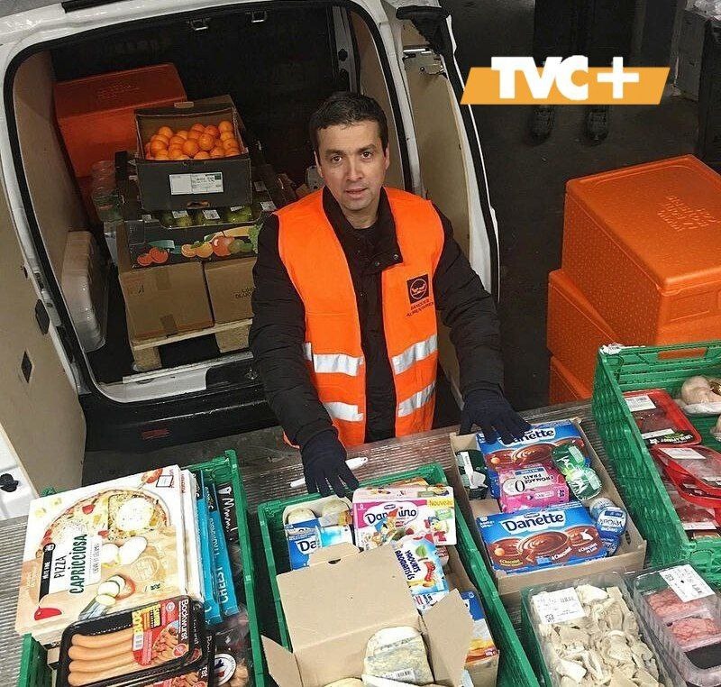 Французские супермаркеты отдают непроданную еду нуждающимся
