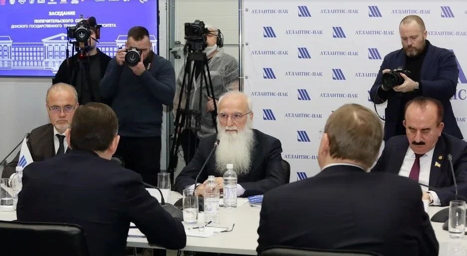 Фото Максима Титова