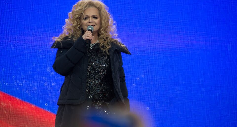    Митинг-концерт «Мы вместе» на Васильевском спуске / медиасток.рф