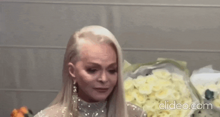    Лариса Долина мечтает заработать деньги на квартиру. Видео: ТГ-канал@argumentiru