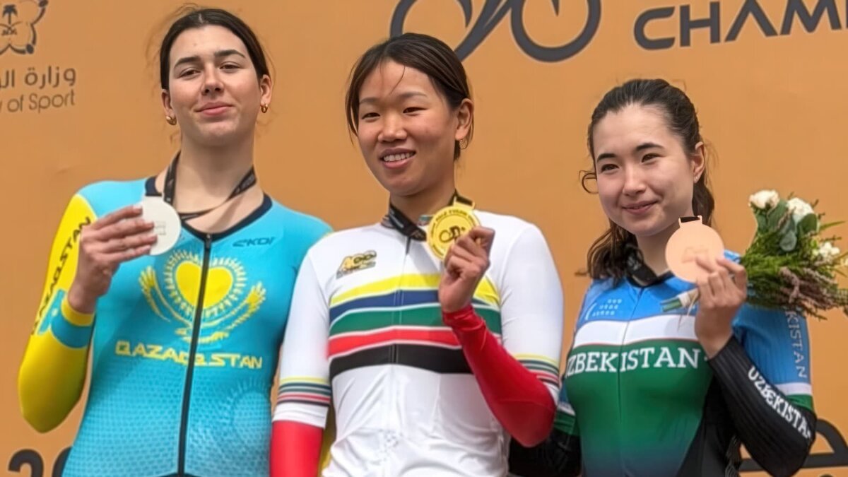    Мария Елькина на пьедестале почета чемпионата Азии / Фото: Instagram/@kcfkz