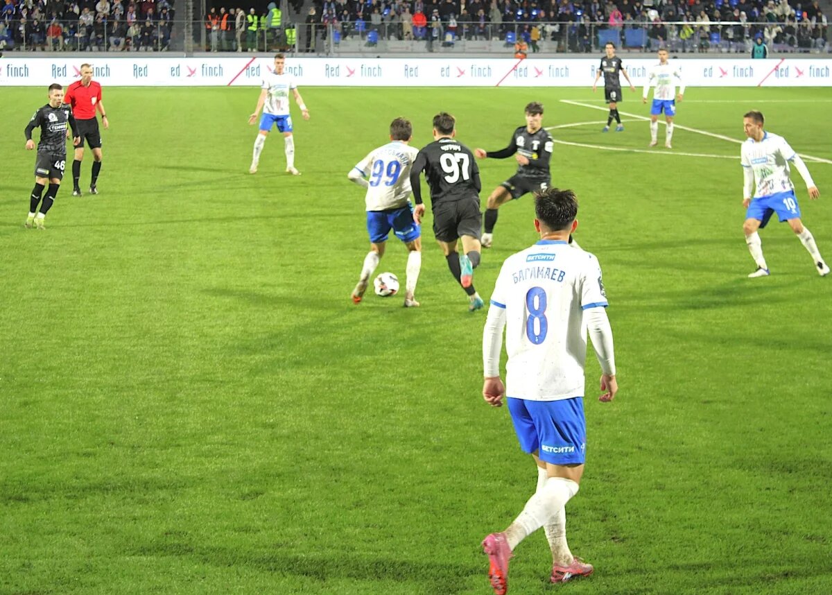    Ничьей завершился спарринг «Факела» с представителем Премьер-лиги