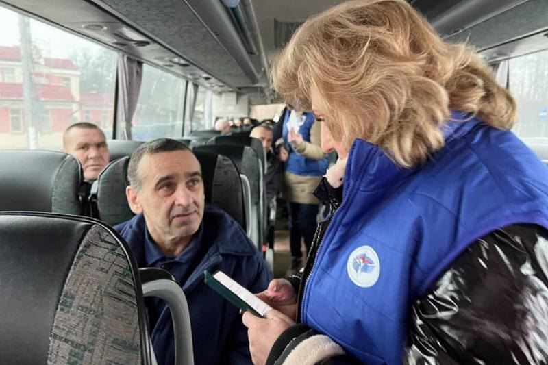    Татьяна Москалькова. С освобожденными из плена