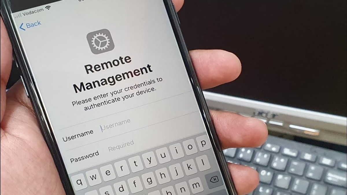    Смартфоны с MDM брать категорически нельзя. Изображение: r-sim.ru