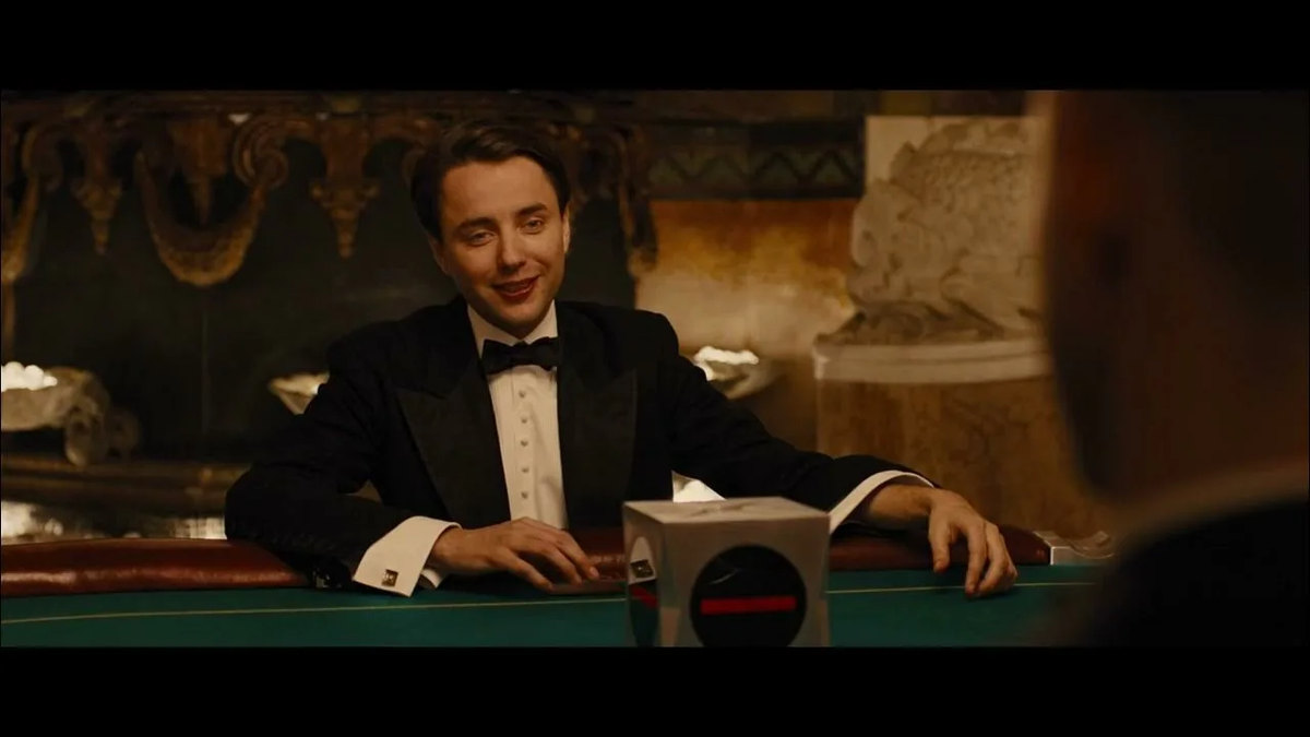 Кадр из фильма "Время" 2011 г. Изображение и авторские права, принадлежат правообладателям и в статье, присутствует с целью ознакомления.