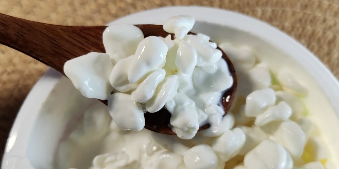 Суставы разрушаются не из-за возраста: 3 привычки по утрам, повышающие мочевую кислоту