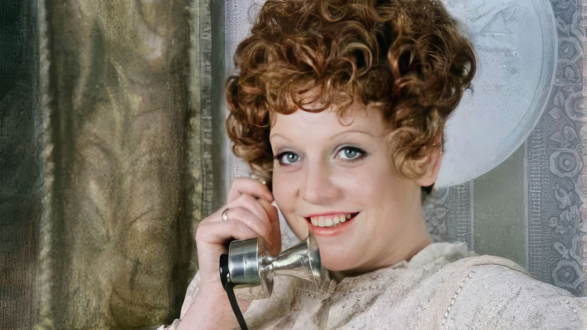 Кадр из фильма. Светлана Крючкова