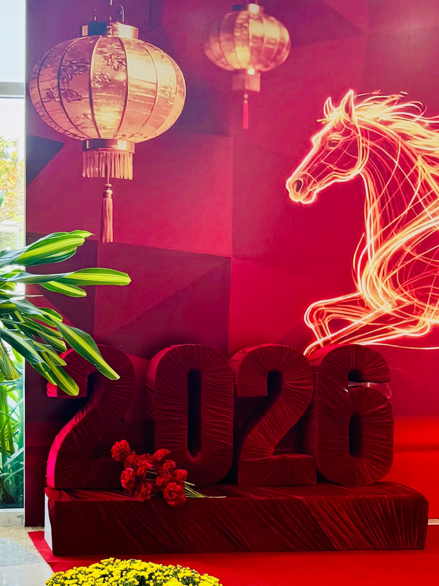 Новый год 2026 по Восточному календарю - год Красной Огненной Лошади