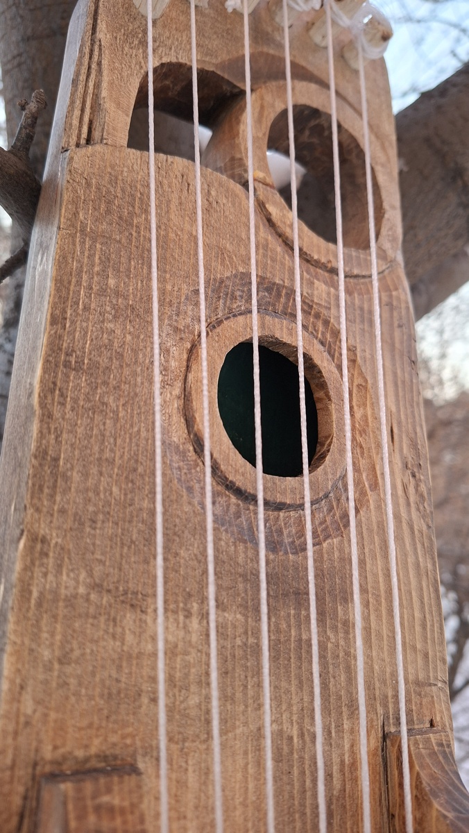 Резонаторное отверстие