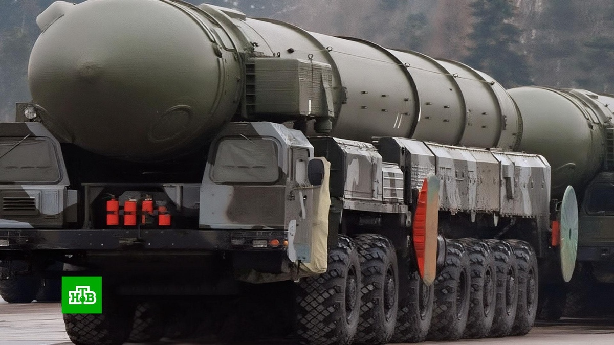    Мир после ДСНВ: риск трехсторонней гонки вооружений резко вырос