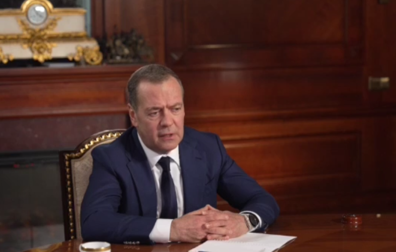    Дмитрий Медведев