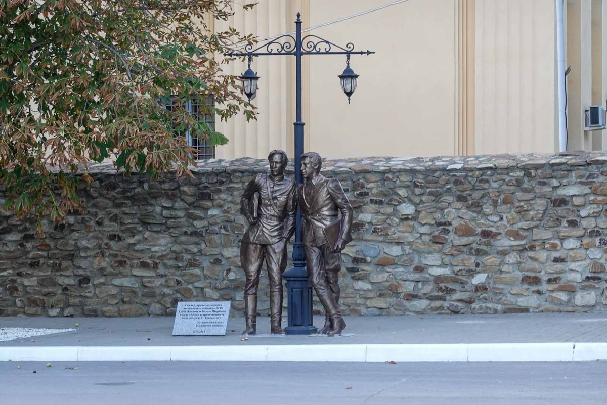 Волгоград. Владимир Конкин Володи Шарапова и Владимир Высоцкий в роли Глеба Жеглова