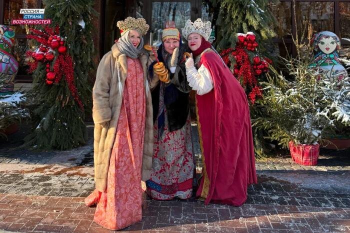 Представители 64 регионов России одновременно исполнили песню «Катюша» в Смоленске. Фото © Пресс-служба платформы «Россия – страна возможностей»