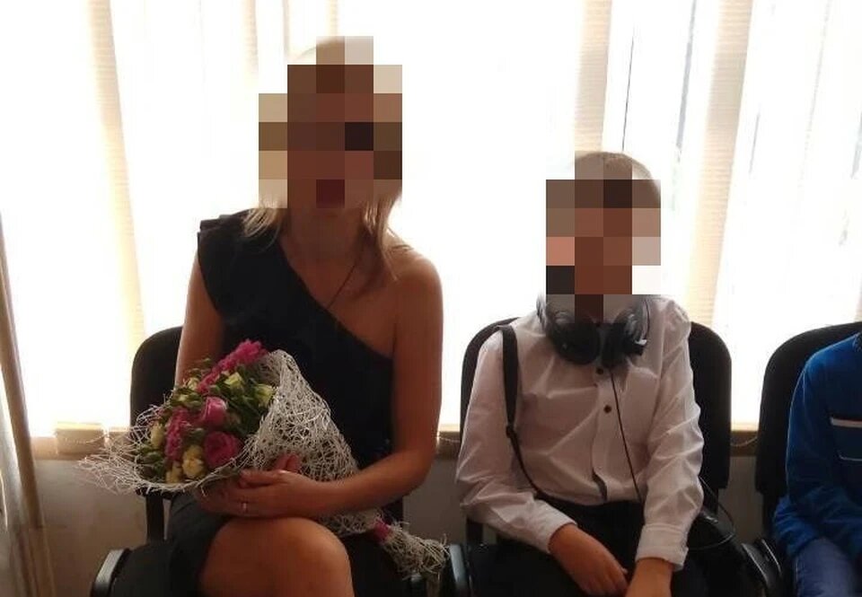 Мама и сын со стороны казались дружными. Фото: соцсети.