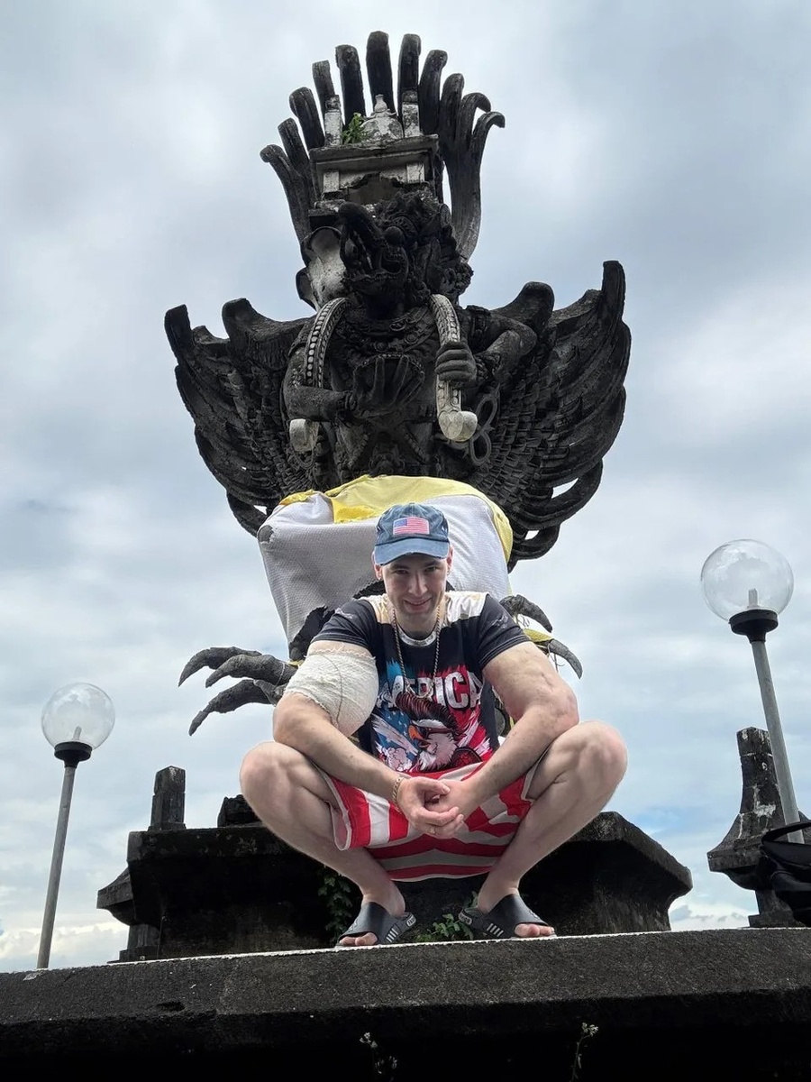    Терешин рассказал, сколько будет тратить на экскурсии, еду и проживание на острове. Фото: соцсети героя публикации