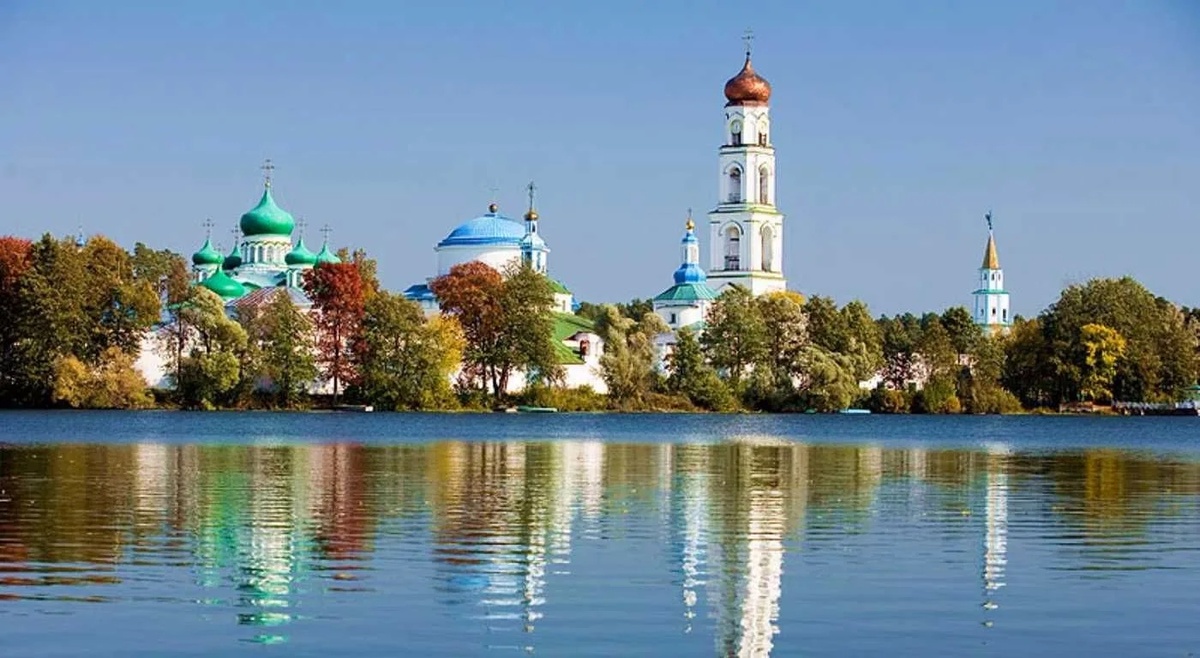 Раифский Богородицкий монастырь - крупнейший действующий мужской монастырь Казанской епархии Русской православной церкви.