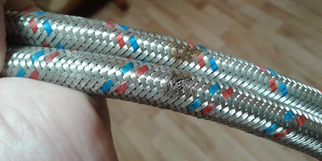 Секрет «быстрого монтажа», о котором молчат шабашники: почему их работа стоит дешево, а обходится дорого