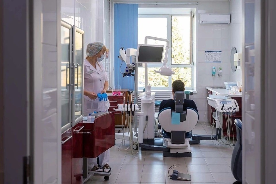    Сотрудники не приняли посетительницу из-за резкого запаха алкоголя. Михаил ФРОЛОВ