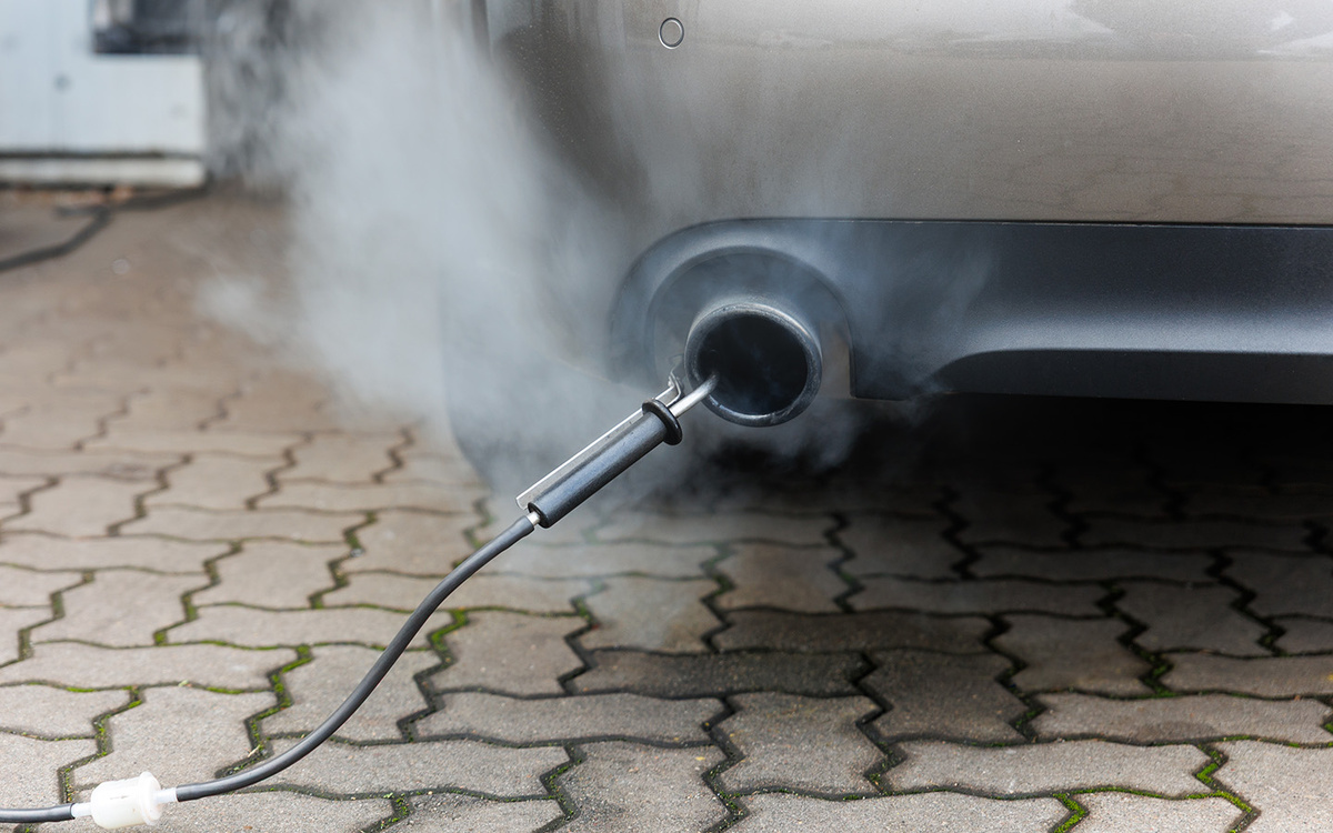 K-FK / Shutterstock / FOTODOM📷Выхлопная система отвечает за отвод, очистку и шумоподавление отработанных газов