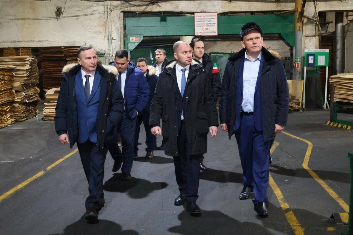 Замглавы Минпромторга России Роман Чекушов ознакомился с потенциалом предприятий ТатарстанаФото: mpt.tatarstan.ru