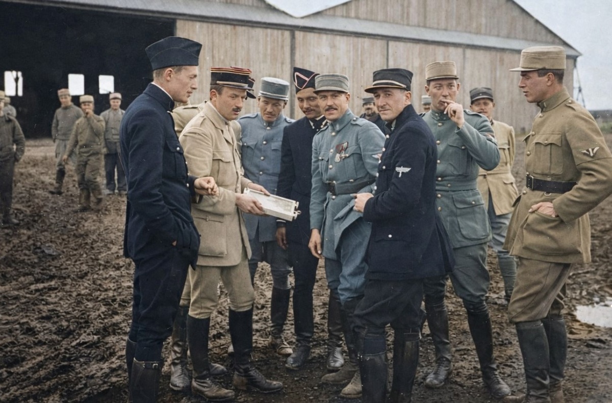 Пилоты эскадрильи Лафайет