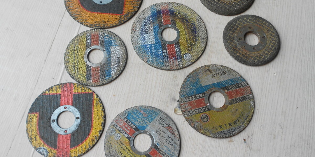 Если отрезные диски хранились во влажном месте. Какой сюрприз вас ждёт