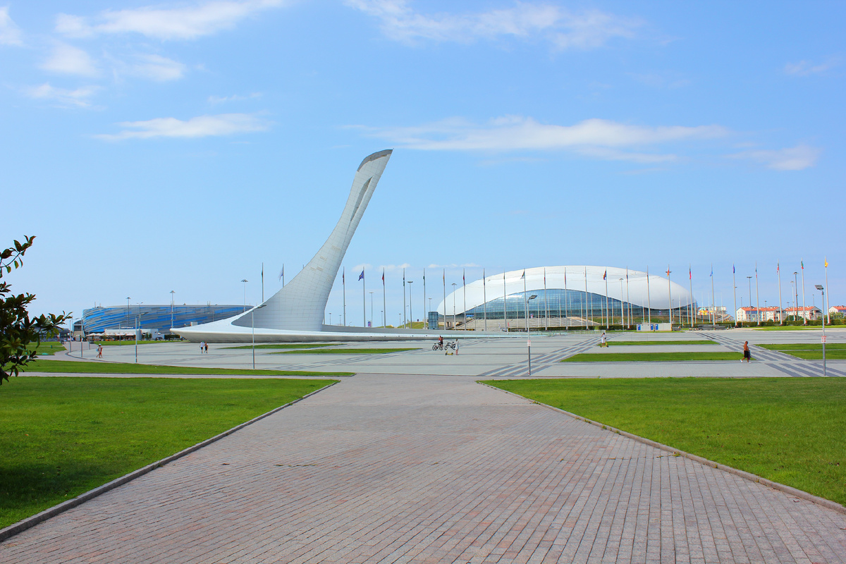 Стела Олимпийского огня