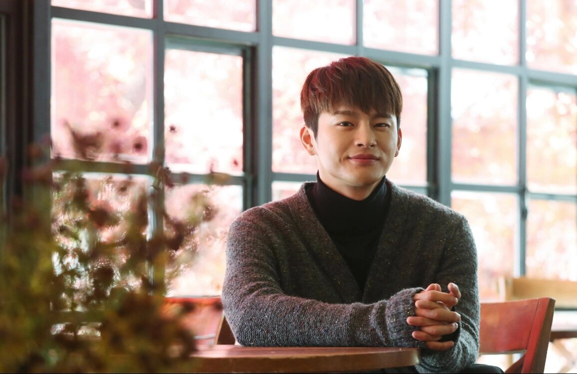 ФОТО: актер и певец Со Ин-гук📷
