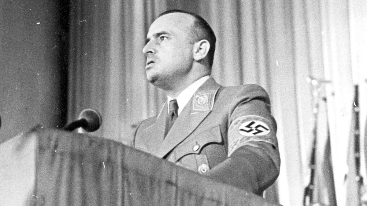 Нацистский преступник Ганс Франк