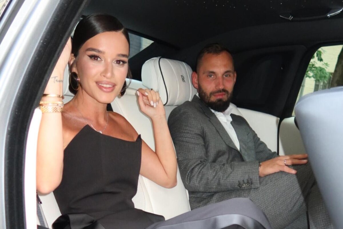    Ксения Бородина и Николай Сердюков Социальные сети