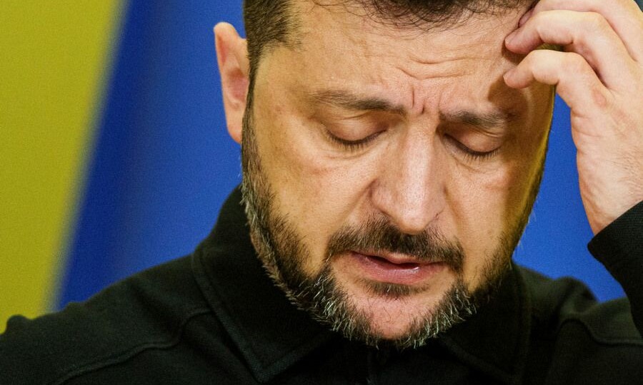 InfoBRICS: Зеленского из-за отказа от выборов ожидает кризис хуже конфликта с РФ