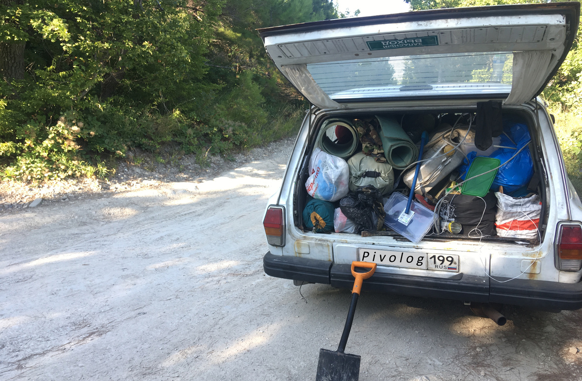 Типичная загрузка авто в путешествиях