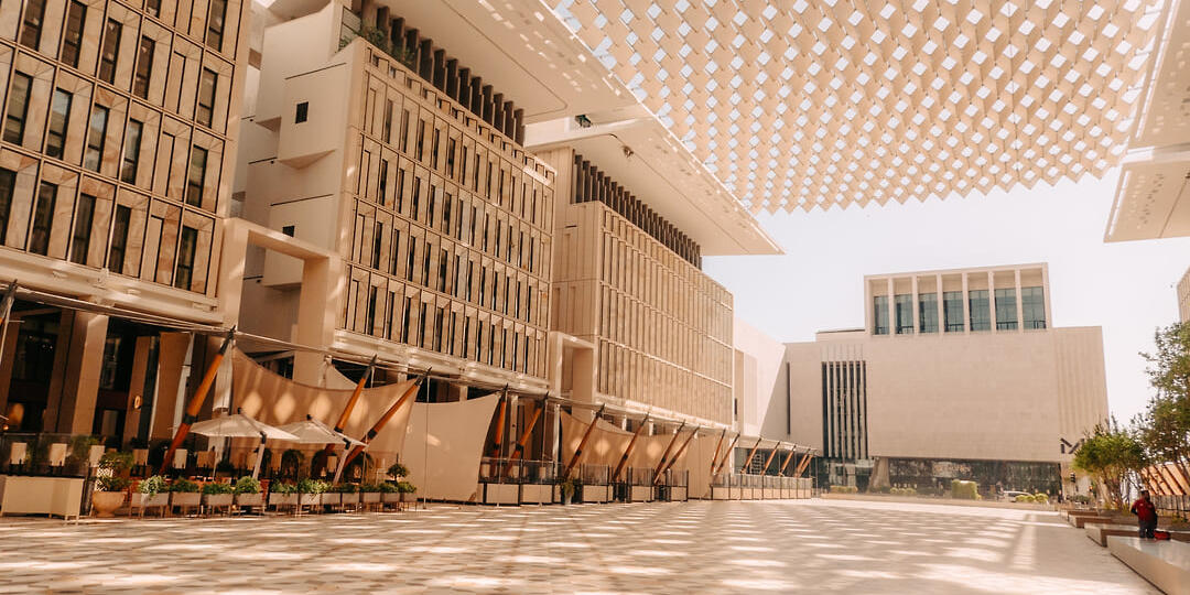 Art Basel Qatar: ярмарка в пустыне с музейной атмосферой