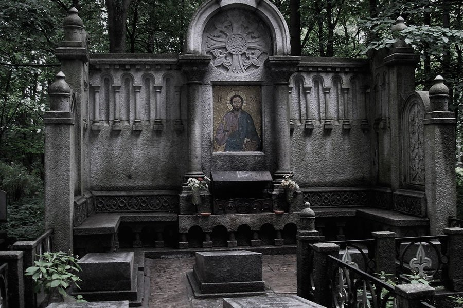 Источник: https://spb-grs.ru/article/peterburgskie-kladbishha/